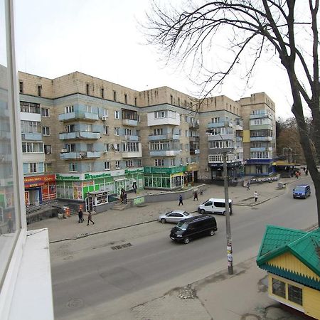 Сімейні Затишні Апартаменти В Самому Центрі Рівного Rivne Esterno foto